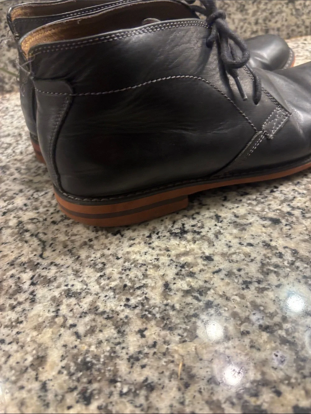 Men's Black Leather Lace-Up Chukka Boots